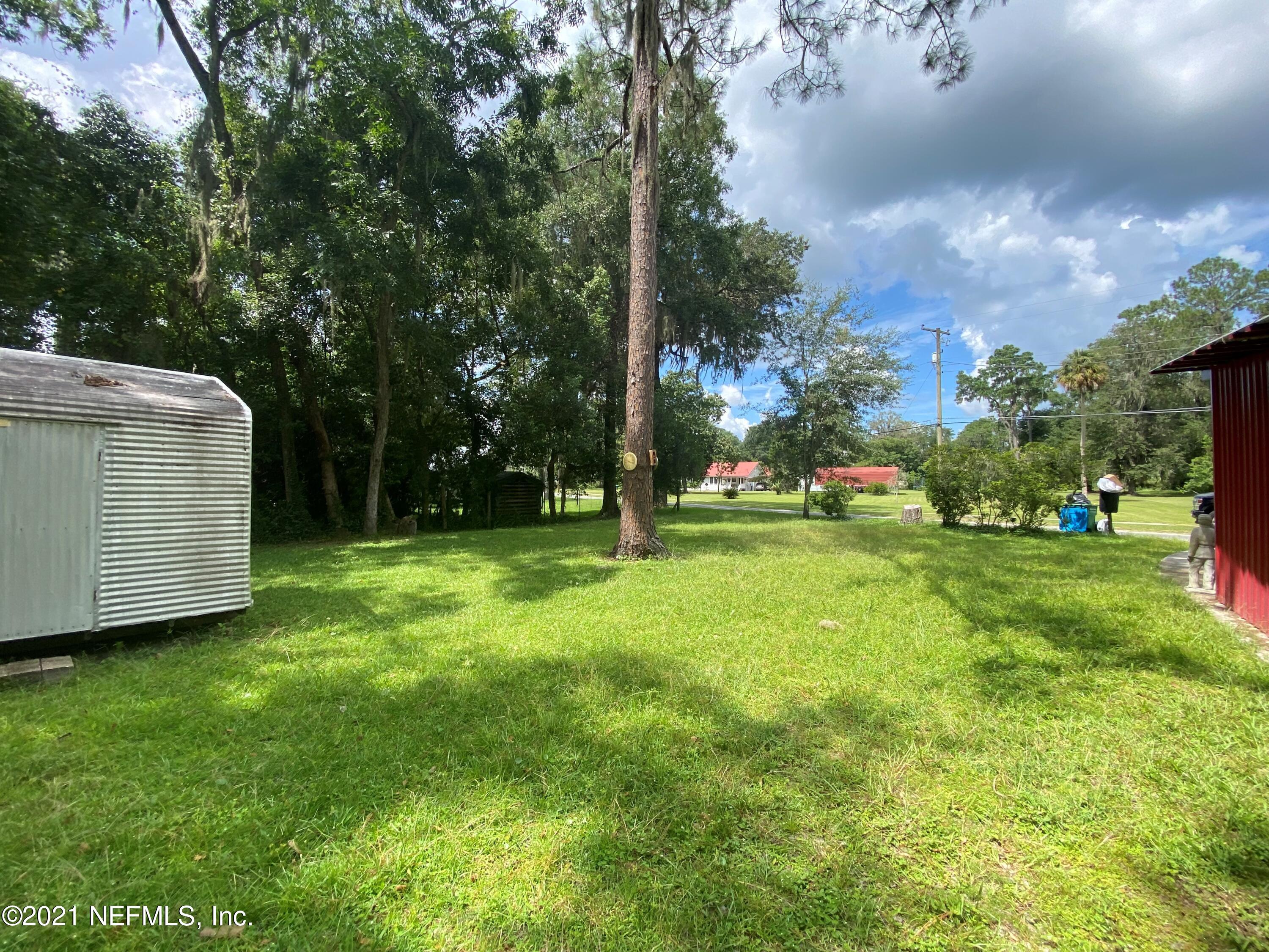 108 3rd Street Southwest Jasper, FL 32052 - Photo 6 of 12 Norris Back yard