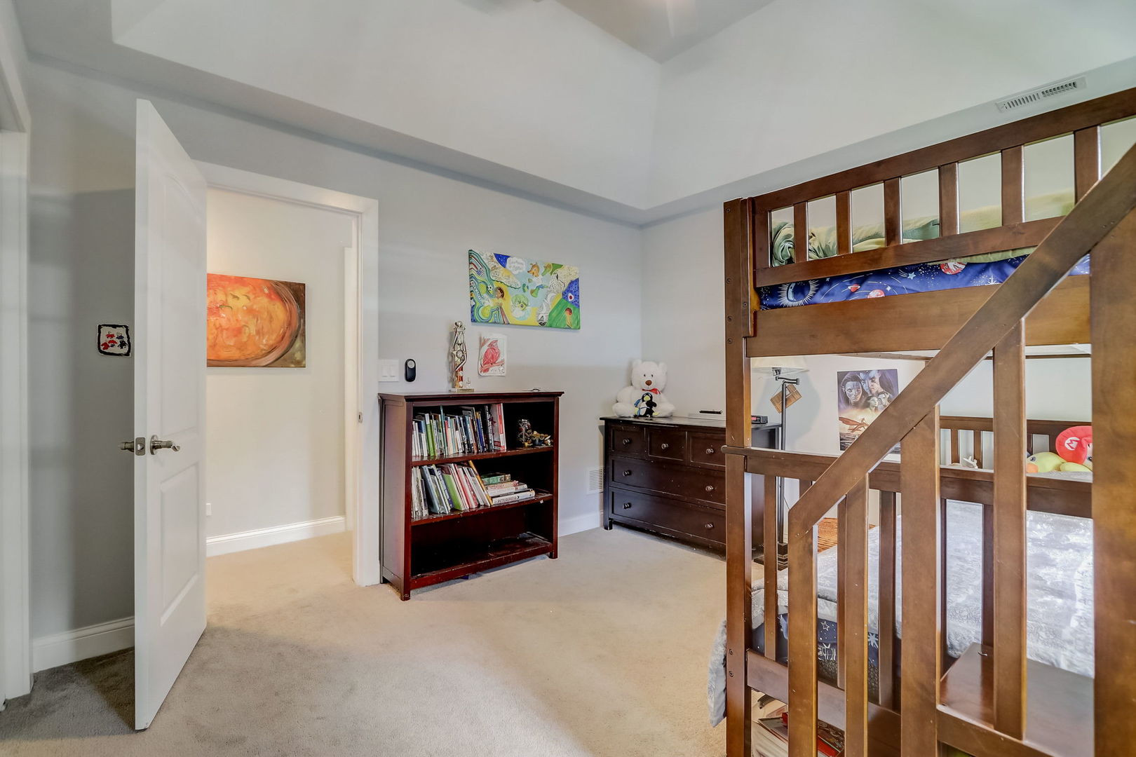 204 Fairbank Road Riverside, IL 60546 - Photo 16 of 35 a view of an entryway with a workspace