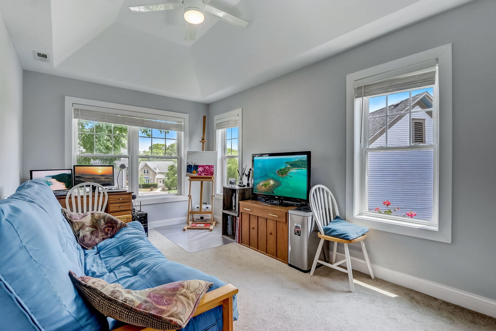 204 Fairbank Road Riverside, IL 60546 - Photo 19 of 35 a living room with furniture and a flat screen tv