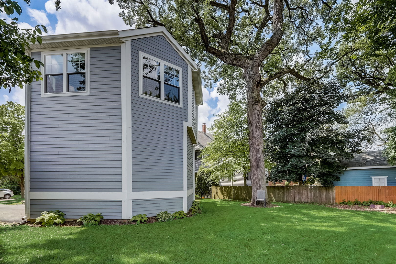 204 Fairbank Road Riverside, IL 60546 - Photo 26 of 35 a view of a backyard with plants and large tree