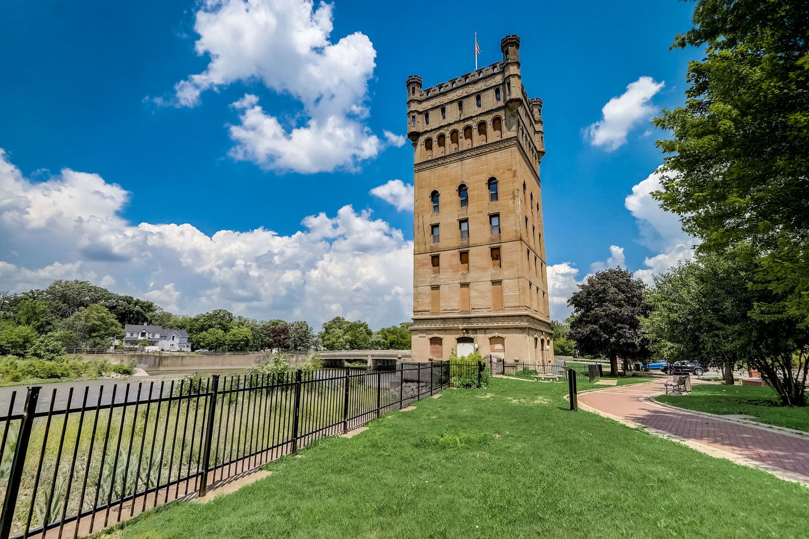 204 Fairbank Road Riverside, IL 60546 - Photo 31 of 35 a view of a white house with a big yard and potted plants
