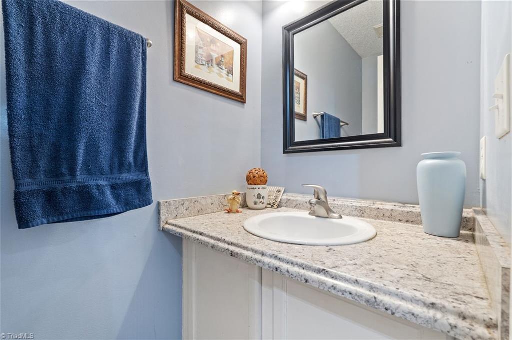 2037 WaterStone Loop High Point, NC 27265 - Photo 18 of 35
