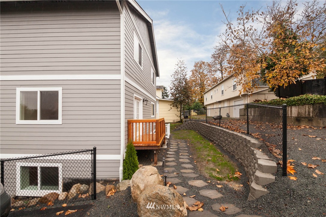 311 Taylor Avenue Northwest Renton, WA 98057 - Photo 22 of 25 Gallery Image 22