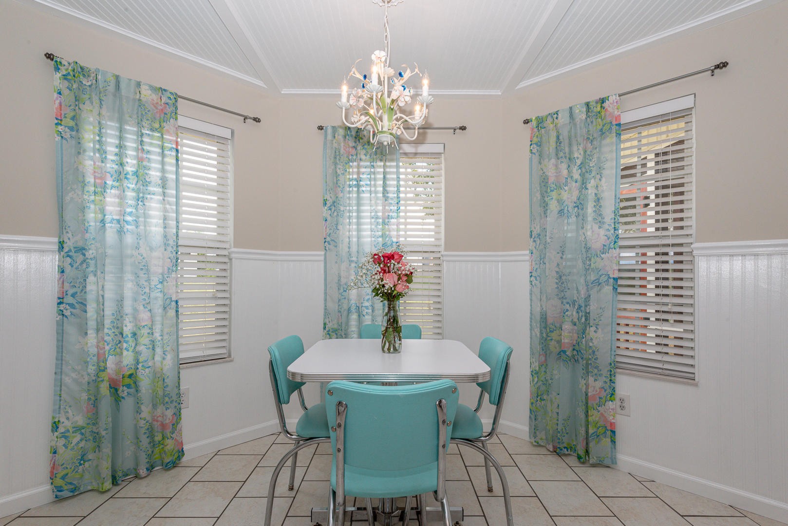 5017 Morganton Road Greenback, TN 37742 - Photo 23 of 40 a dining room with furniture and window