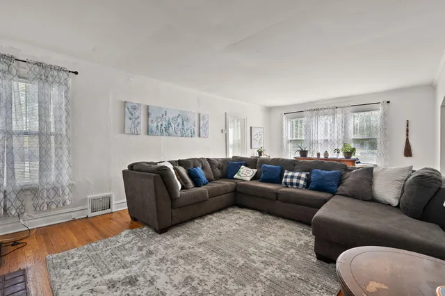 $245,000 | 63 Kenwood Street, Hammond, IN 46324