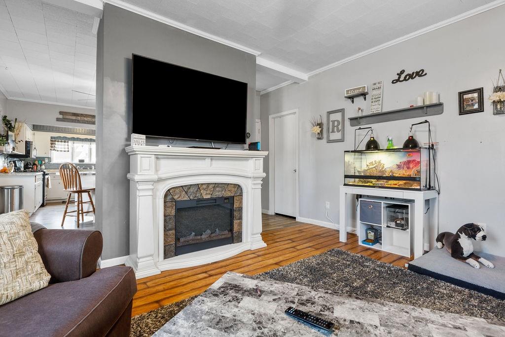 593 East Madison Street Rochester, PA 15074 - Photo 7 of 25