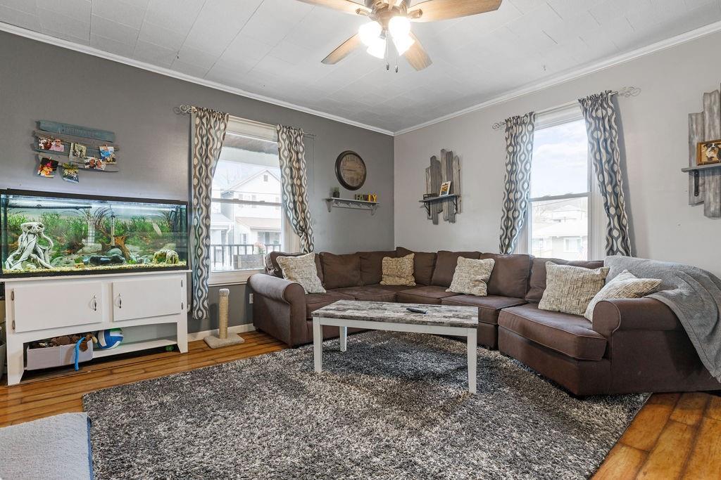 593 East Madison Street Rochester, PA 15074 - Photo 8 of 25