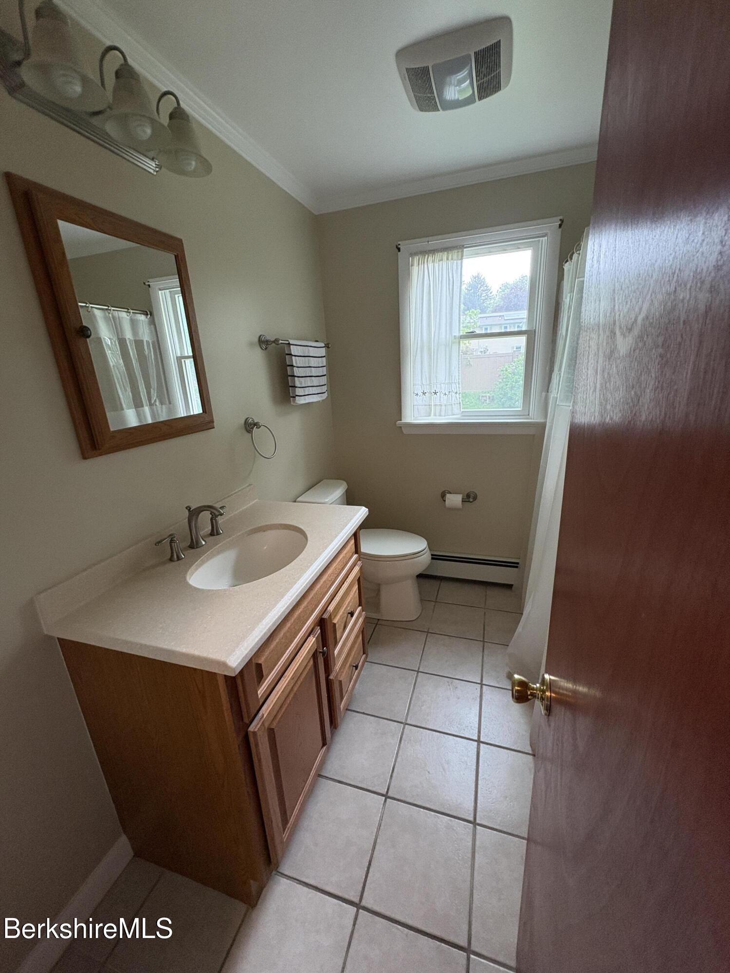 95 Oak Hill Road Pittsfield, MA 01201 - Photo 25 of 53 IMG_2309