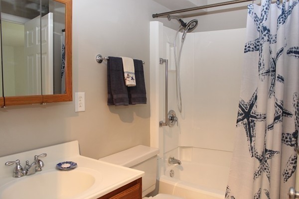 2 Beal's Cove Road, Unit G Hingham, MA 02043 - Photo 12 of 28 Gallery Image 12