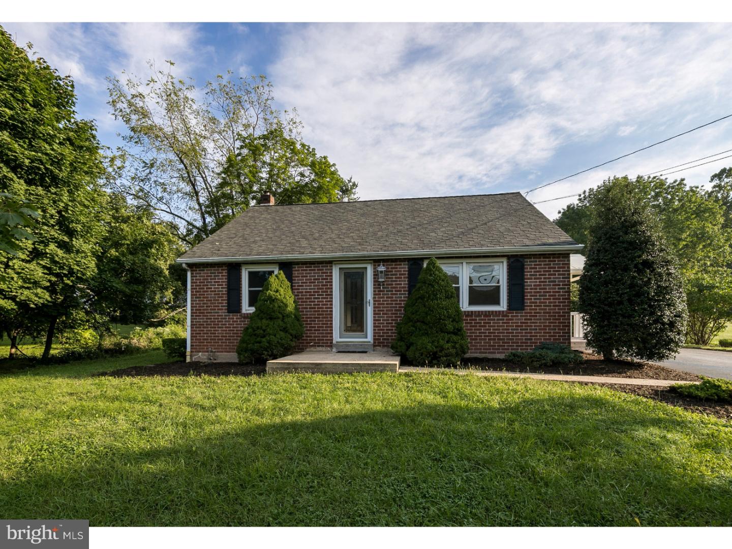 1629 St Peters Road Pottstown, PA 19465 - Photo 2 of 23 Exterior Front