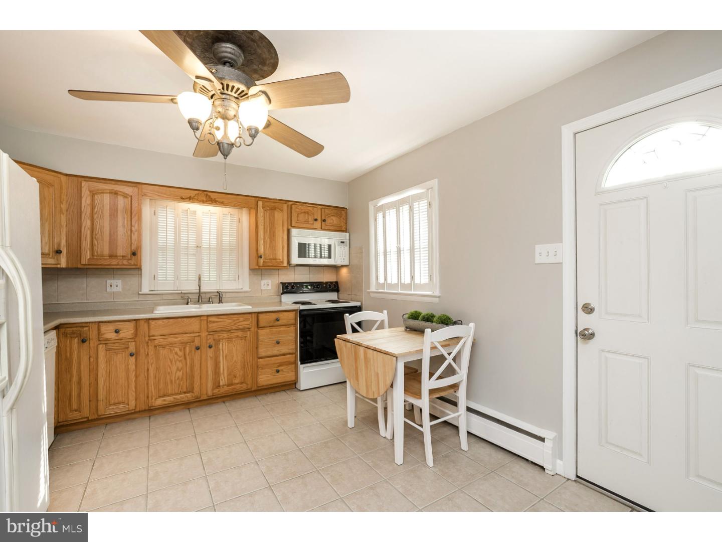 1629 St Peters Road Pottstown, PA 19465 - Photo 5 of 23 Kitchen