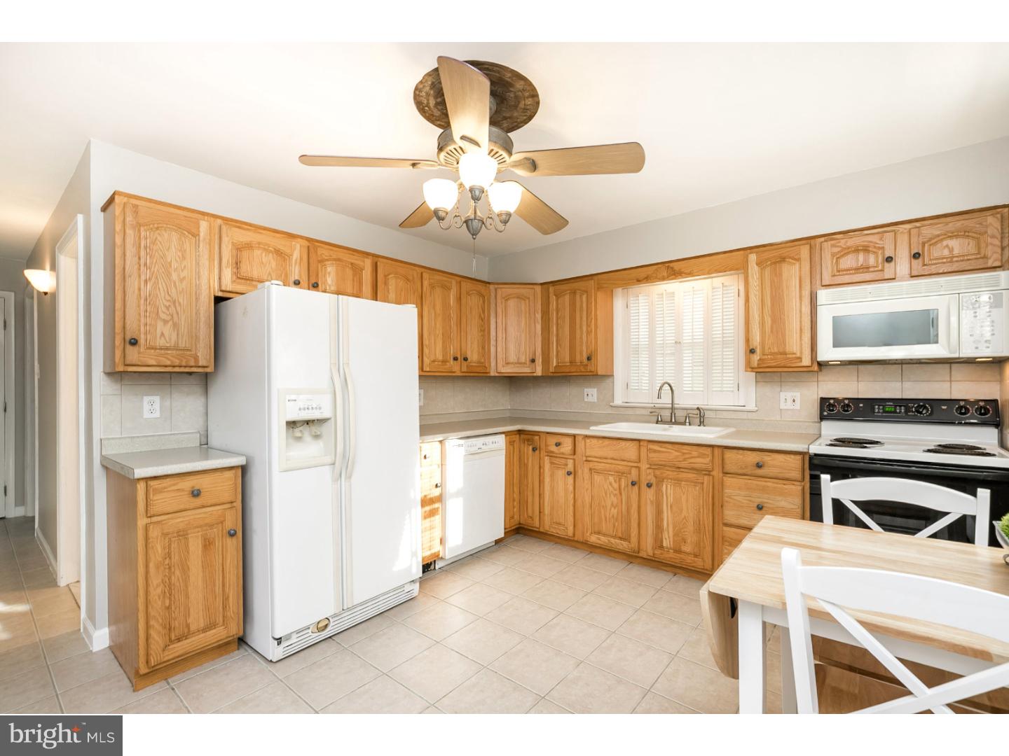 1629 St Peters Road Pottstown, PA 19465 - Photo 7 of 23 Kitchen