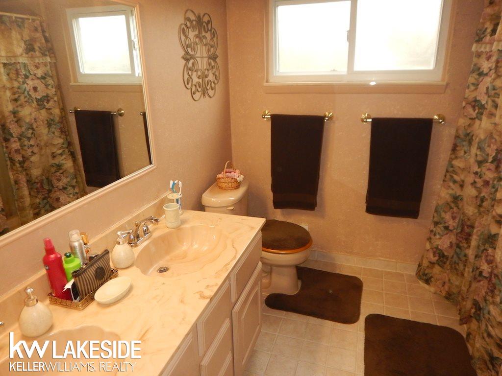 32345 Kelly Road Fraser, MI 48026 - Photo 13 of 17