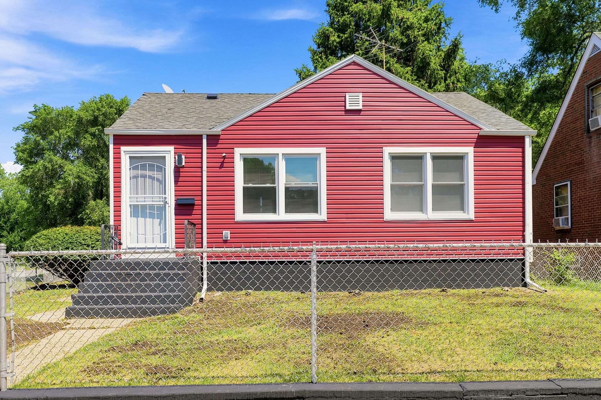 1001 Utah Street Gary, IN 46403 - Photo 1 of 19 2048x1365