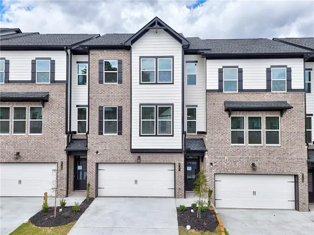 $419,950 | 5707 Urban Vlg Way, Unit 30, Tucker, GA 30084