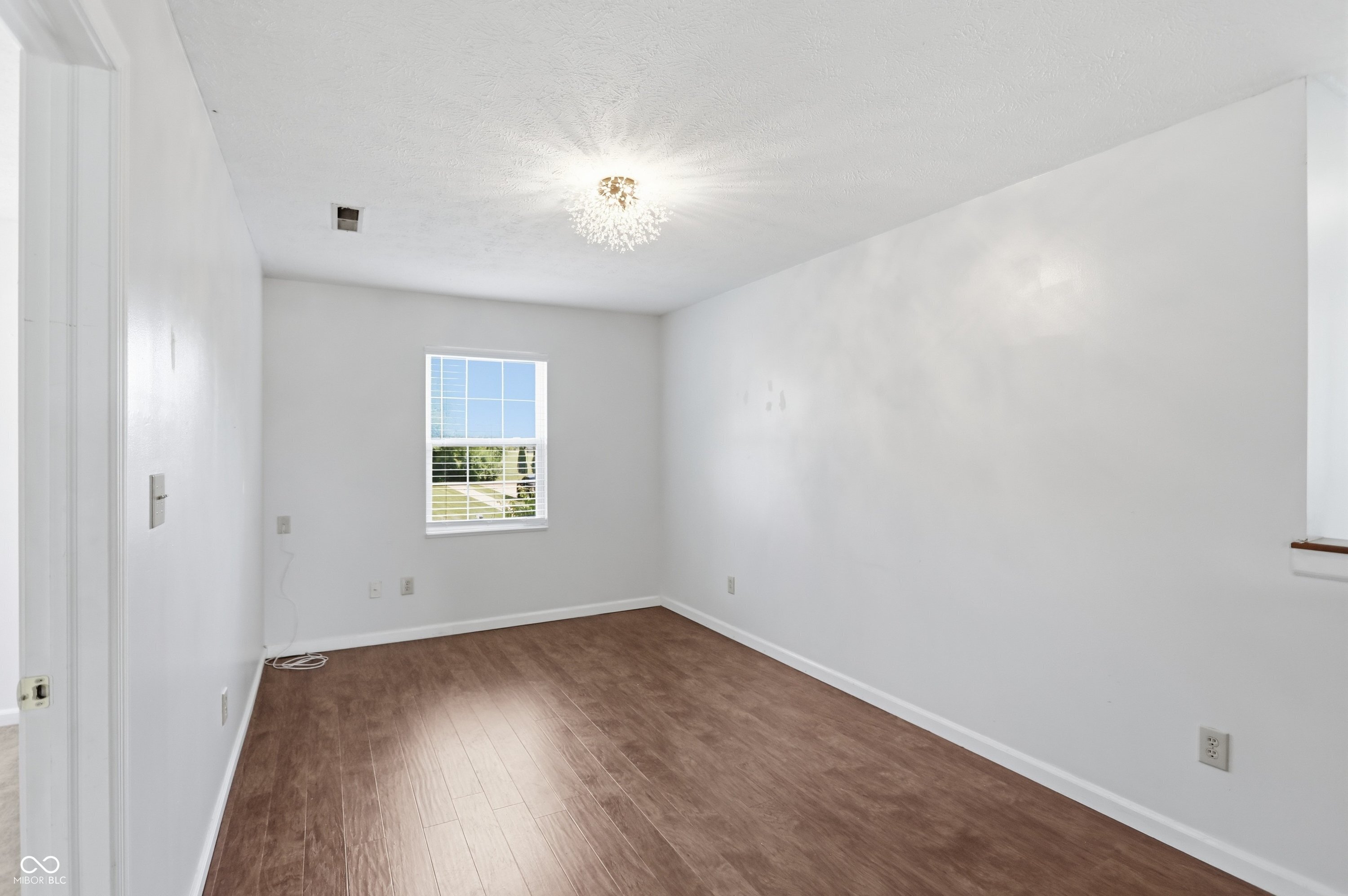 1124 Pebble Court Anderson, IN 46013 - Photo 17 of 32