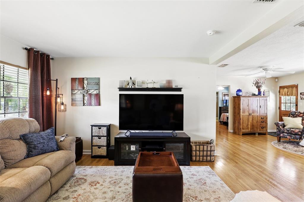 619 Byron Road Winter Park, FL 32792 - Photo 6 of 40 Gallery Image 6