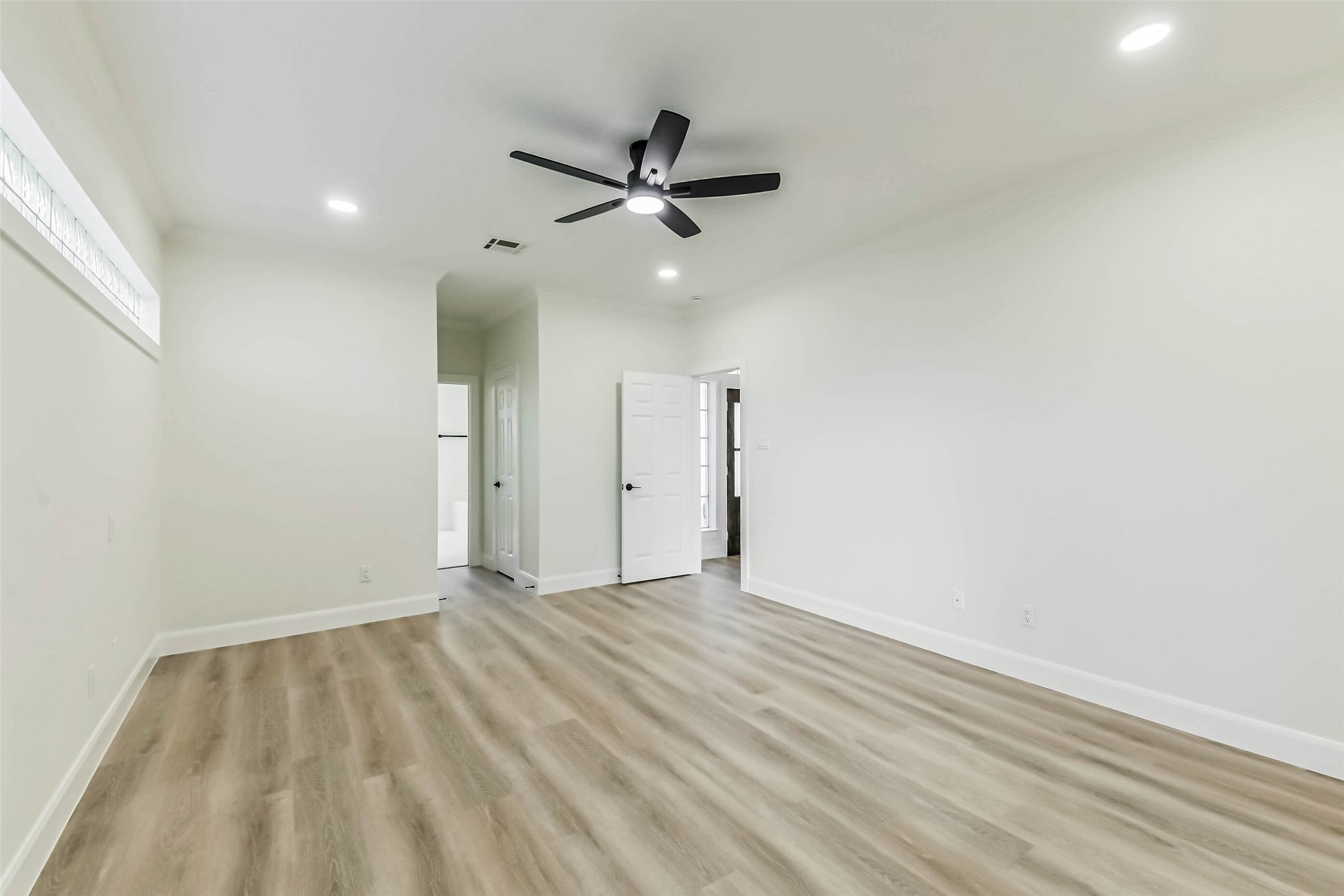 103 Forest Court Conroe, TX 77356 - Photo 21 of 40