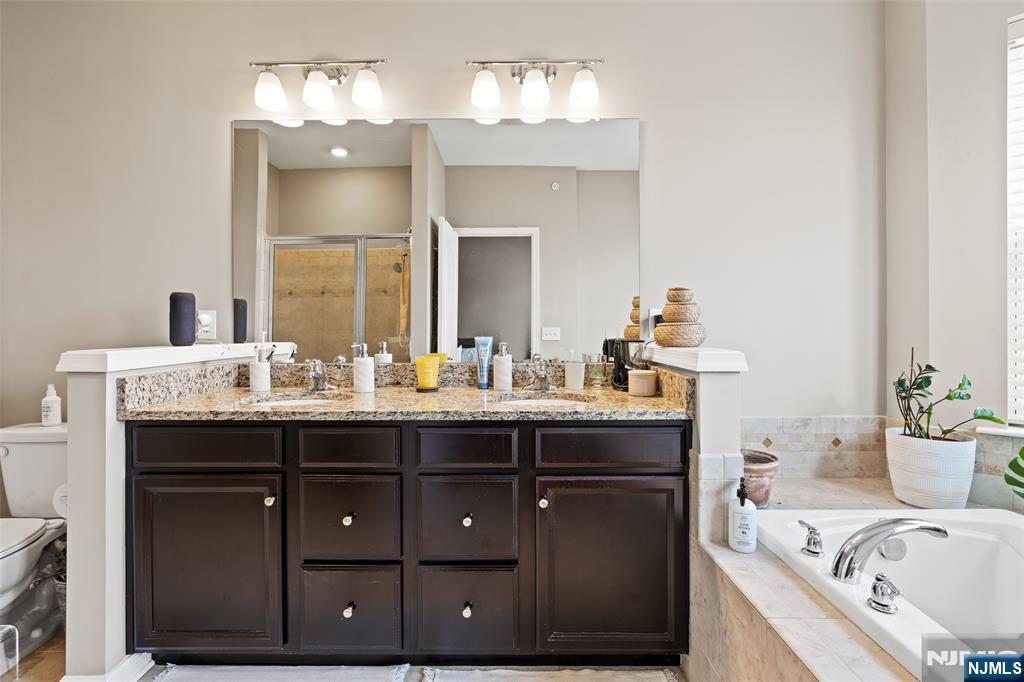 75 Wesmont Drive, Unit 1812 Wood-Ridge, NJ 07075 - Photo 18 of 25