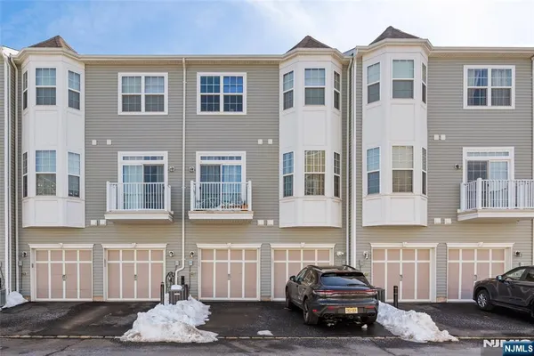 $700,000 | 75 Wesmont Drive, Unit 1812, Wood-Ridge, NJ 07075