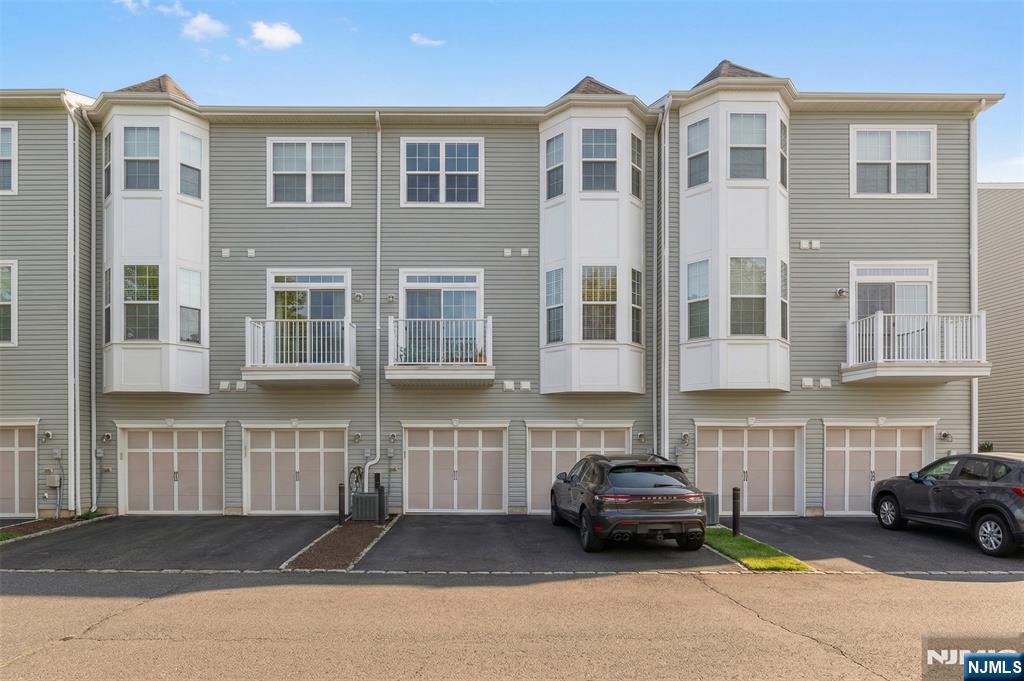 75 Wesmont Drive, Unit 1812 Wood-Ridge, NJ 07075 - Photo 5 of 25