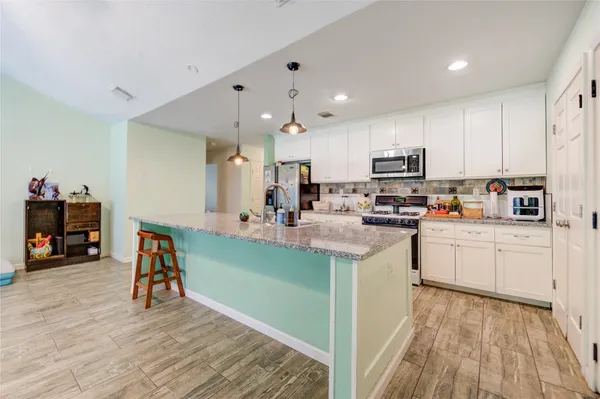 $1,950 | 3530 Kentwood Drive, Spring, TX 77380