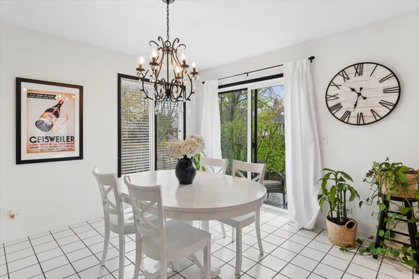 $850,000 | 1923 Hillside Lane, Lisle, IL 60532