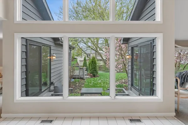 $850,000 | 1923 Hillside Lane, Lisle, IL 60532