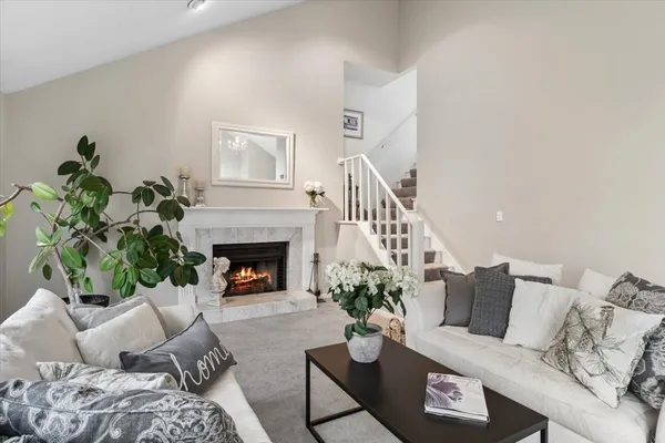 $850,000 | 1923 Hillside Lane, Lisle, IL 60532