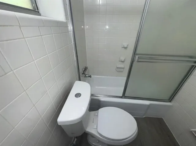 $1,550 | 707 Northeast 10th Street, Unit 3, Hallandale Beach, FL 33009