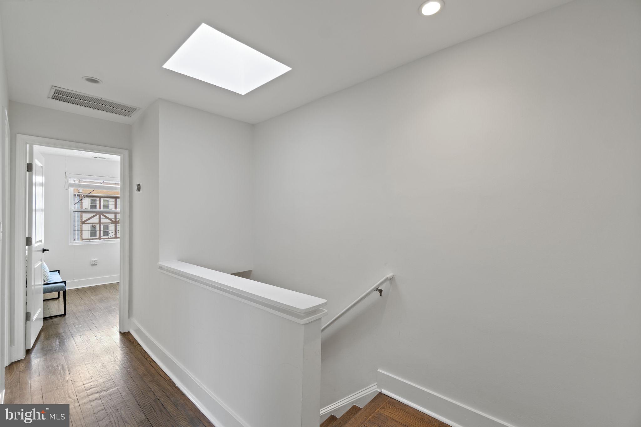 1905 Naylor Road Southeast Washington, DC 20020 - Photo 11 of 38 upstairs hall