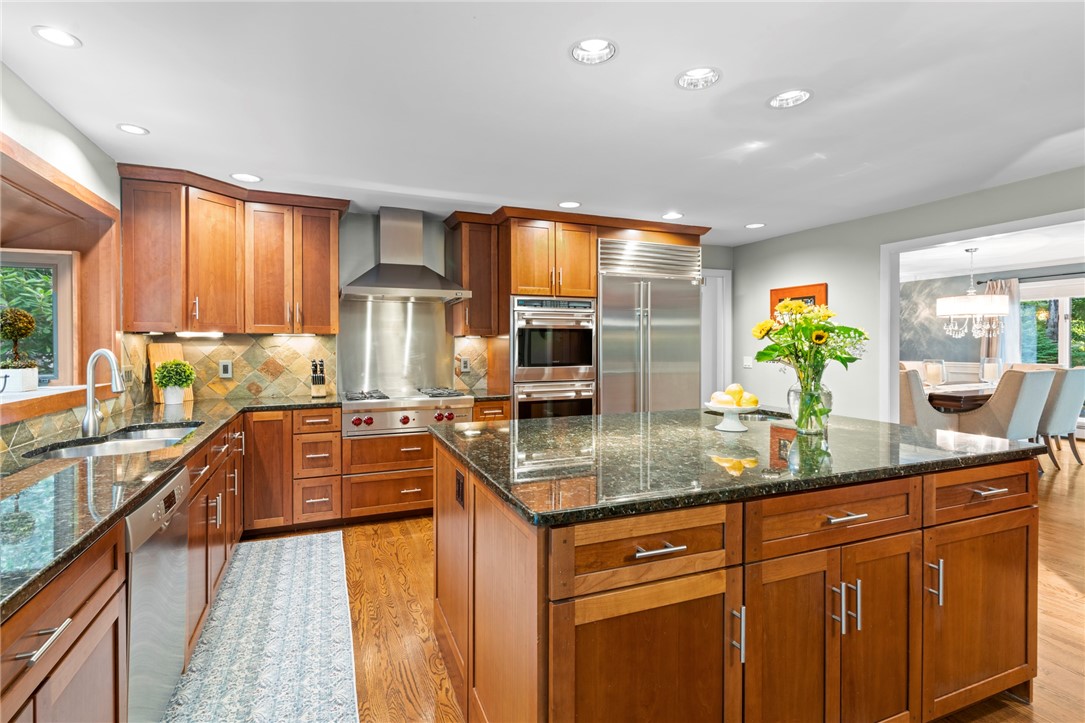 145 Dagnillo Drive Warwick, RI 02818 - Photo 12 of 49