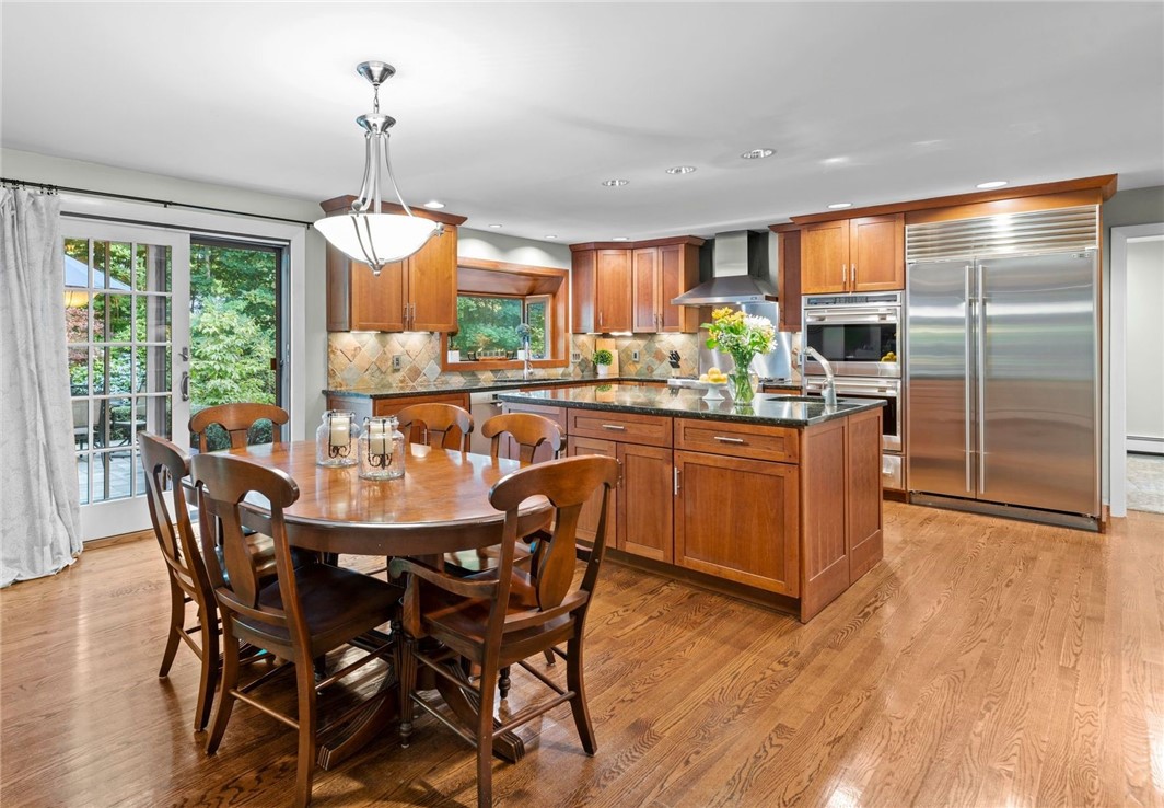 145 Dagnillo Drive Warwick, RI 02818 - Photo 15 of 49