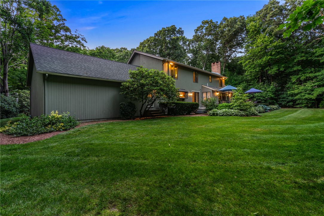 145 Dagnillo Drive Warwick, RI 02818 - Photo 3 of 49