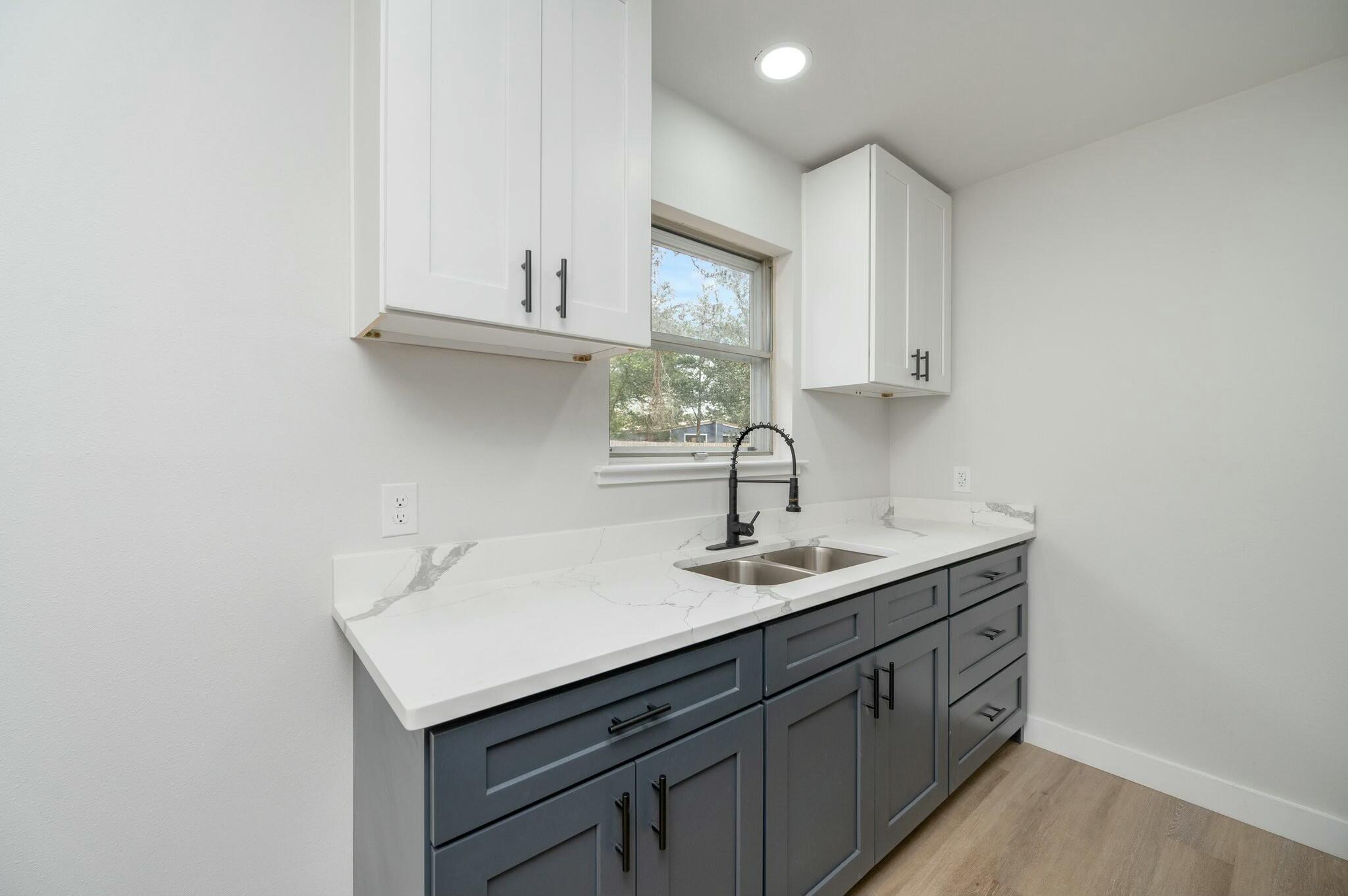 511 Thornhill Road Fort Walton Beach, FL 32547 - Photo 8 of 30 tempImage0RivZv