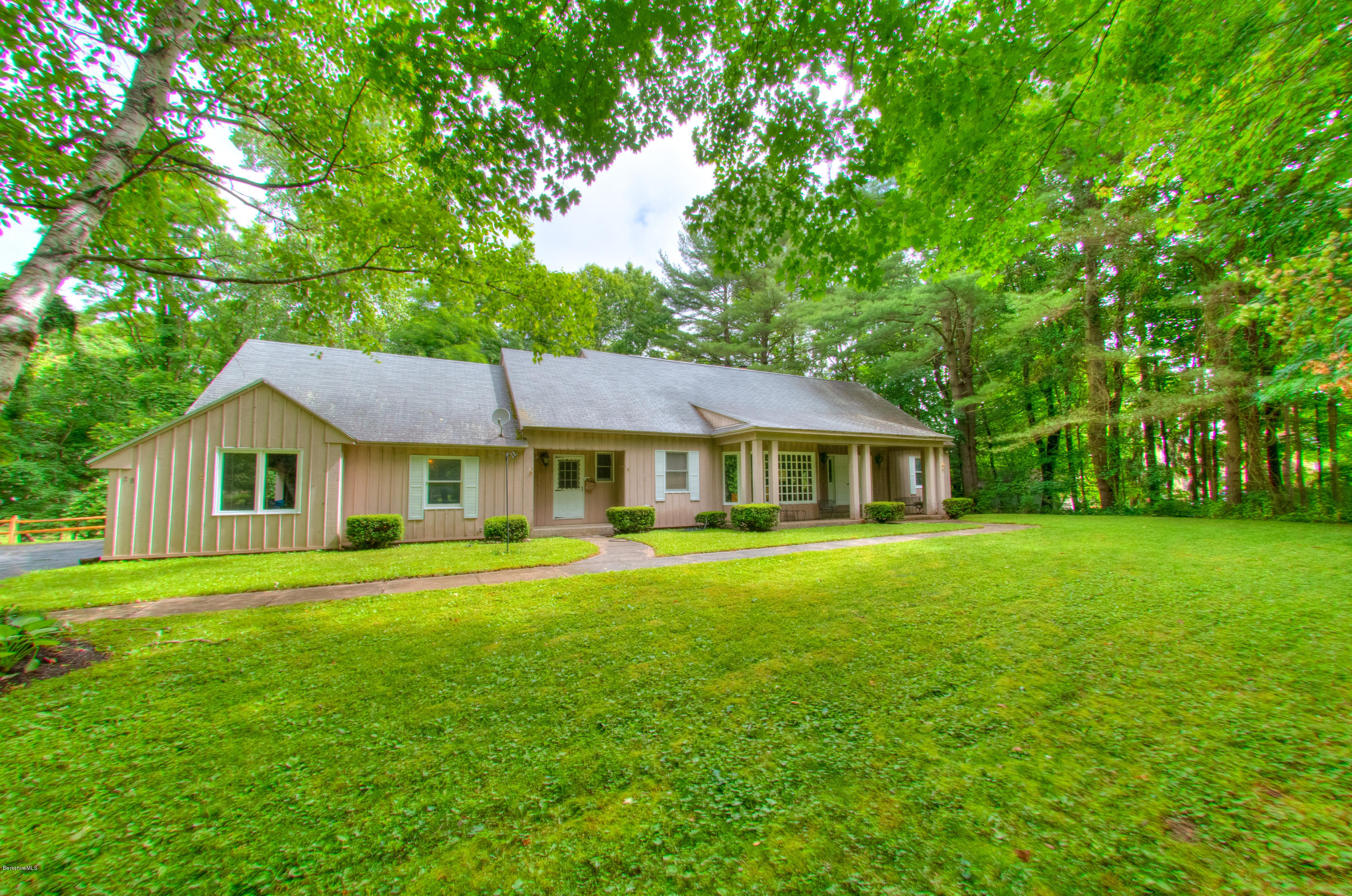 28 South Mountain Road Pittsfield, MA 01201 - Photo 1 of 26 28 South Mountain Rd