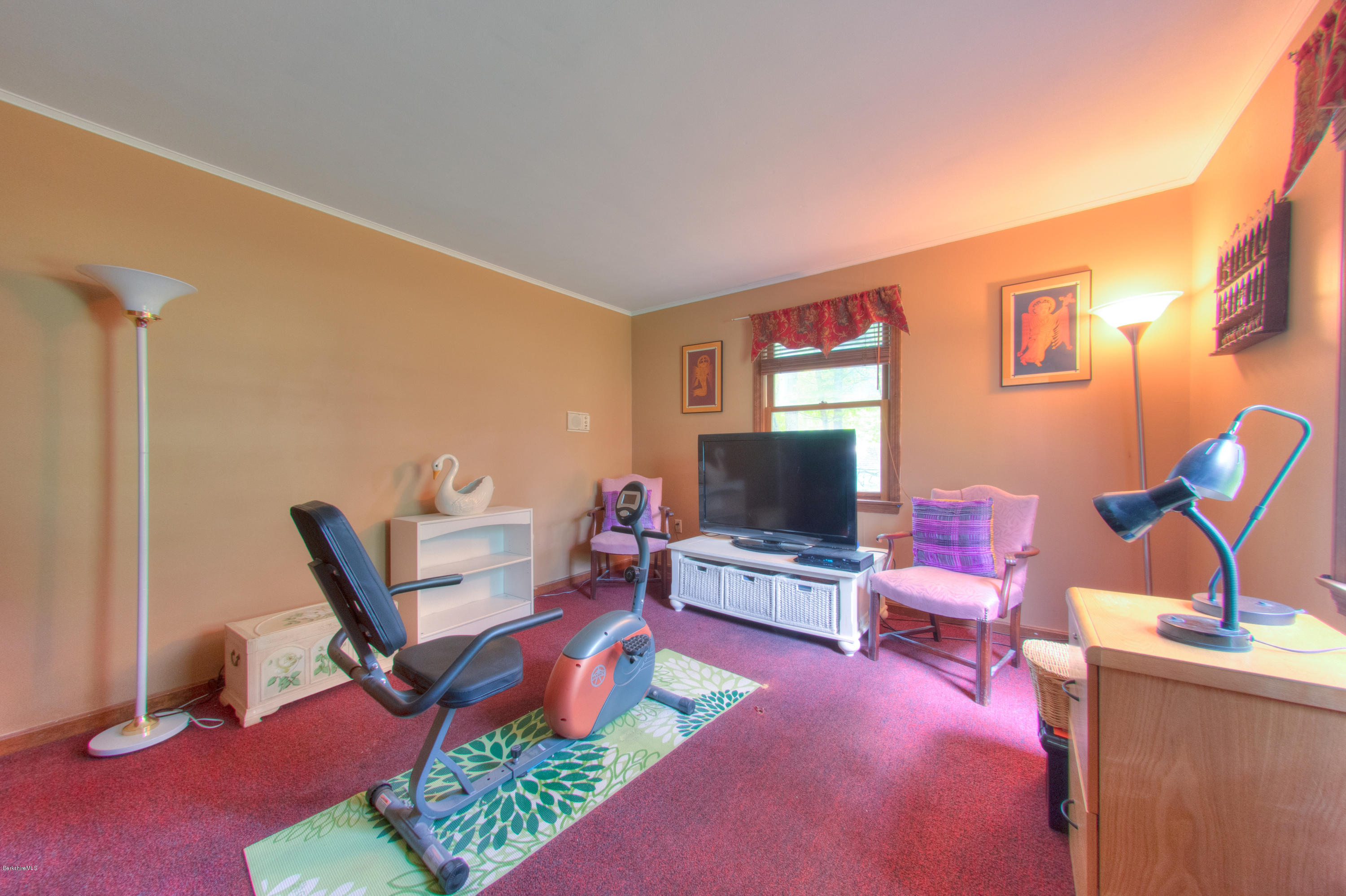 28 South Mountain Road Pittsfield, MA 01201 - Photo 12 of 26 26 - First Floor Den