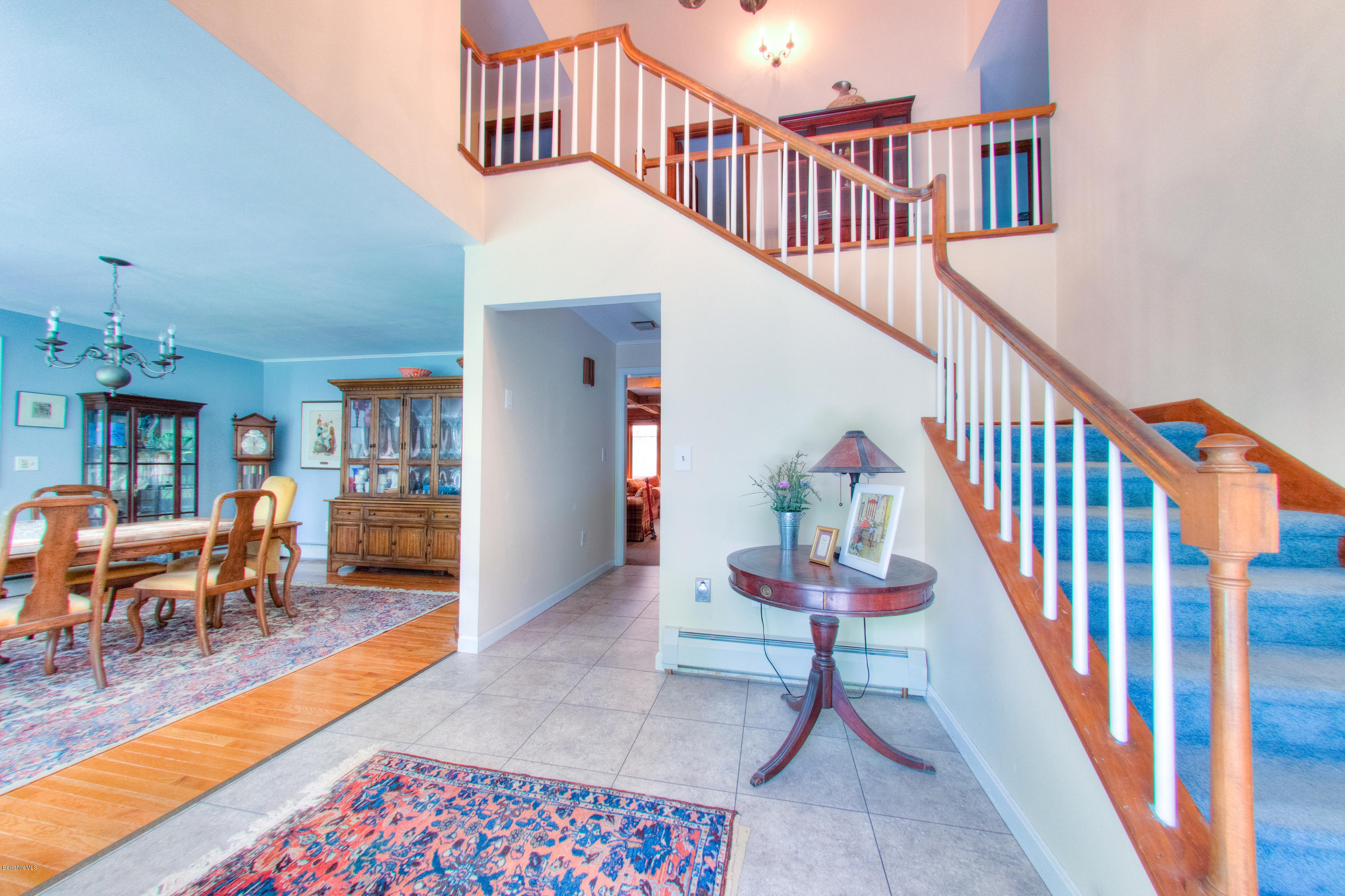 28 South Mountain Road Pittsfield, MA 01201 - Photo 3 of 26 3 - First Floor Foyer View_
