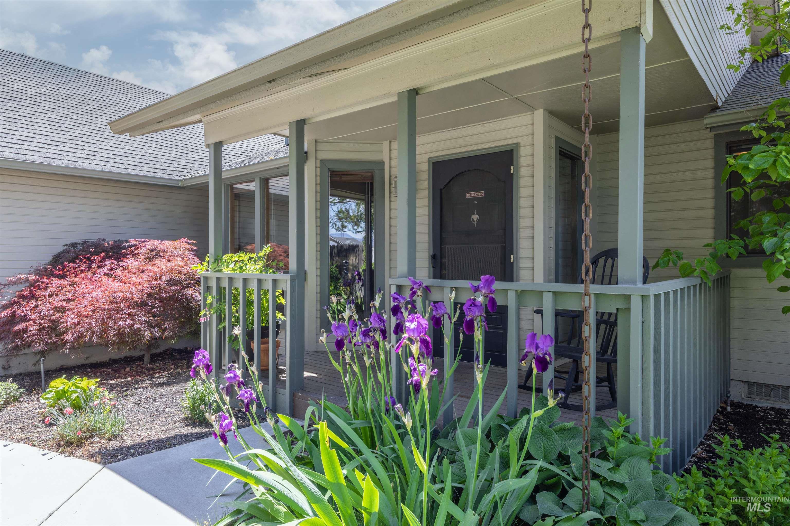 2141 North Currant Place Boise, ID 83704 - Photo 2 of 27