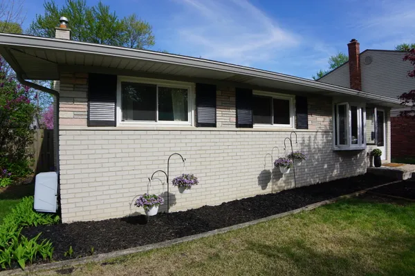 $335,000 | 8364 Holly Drive, Canton, MI 48187