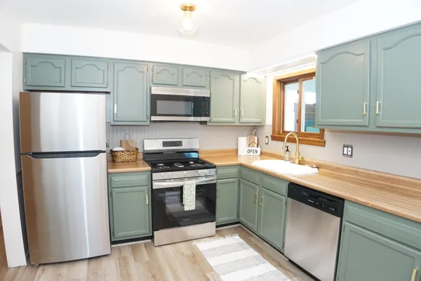 $335,000 | 8364 Holly Drive, Canton, MI 48187