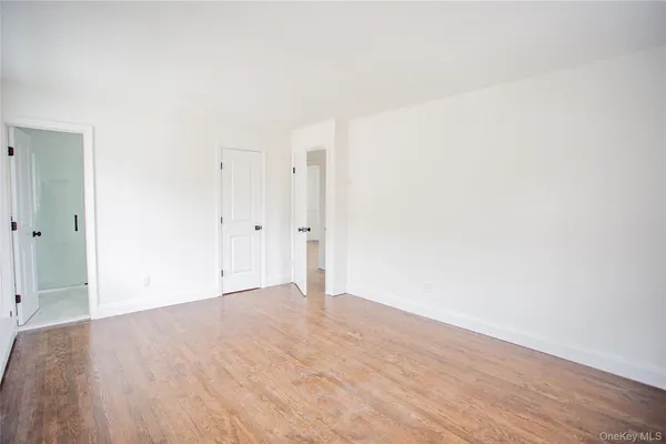 $4,600 | 451 East Pine Street, Unit UPPR, Long Beach, NY 11561