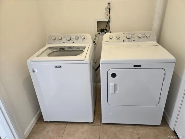 $4,600 | 451 East Pine Street, Unit UPPR, Long Beach, NY 11561