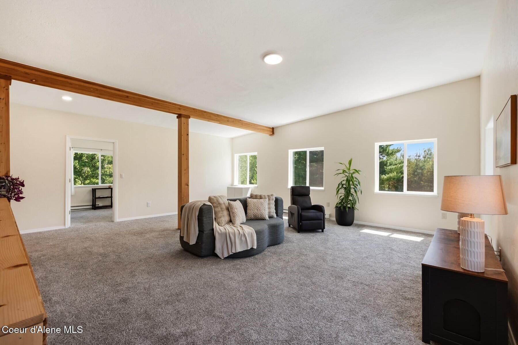 925 Lower Pack River Road Sandpoint, ID 83864 - Photo 24 of 48 Great Room