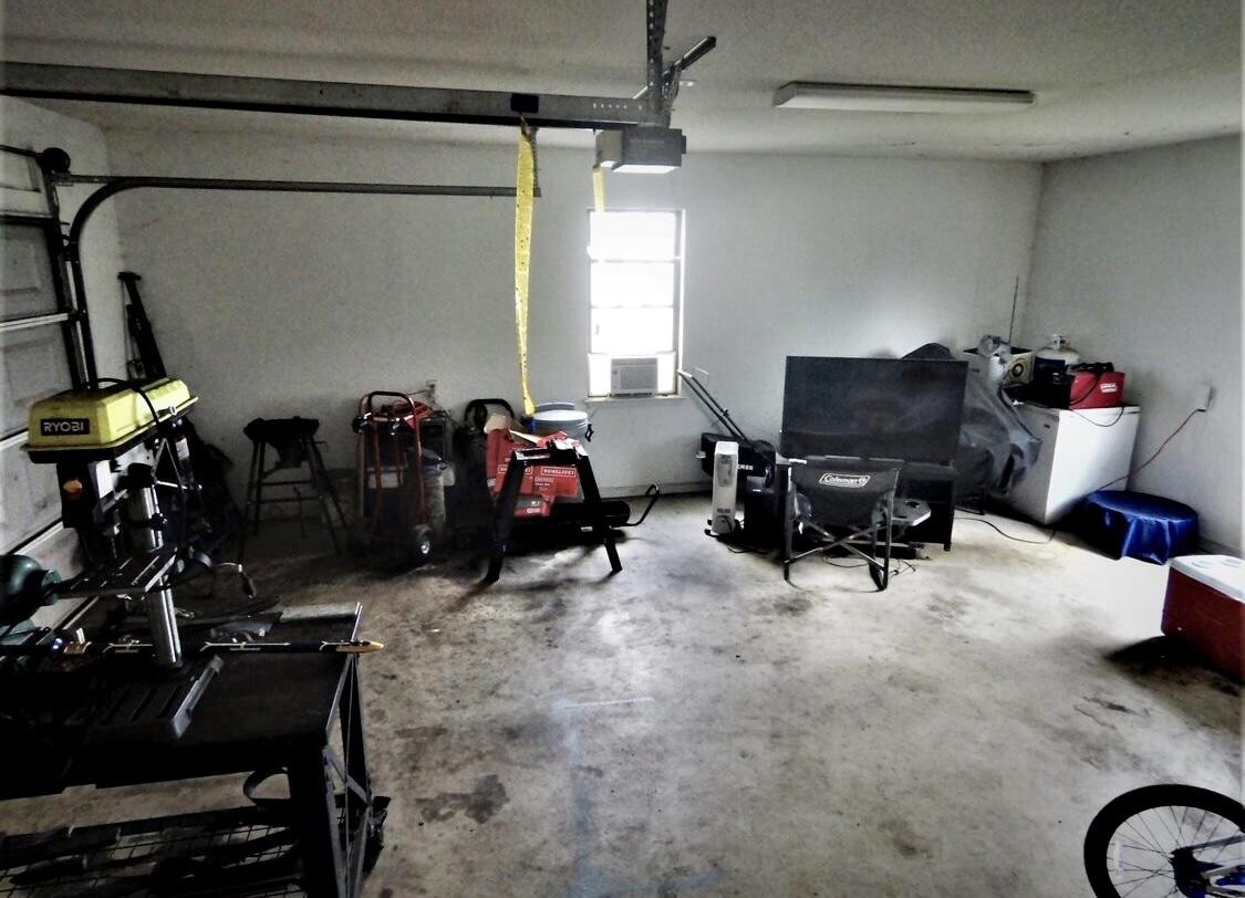 3833 Spring Place Road Southeast Cleveland, TN 37323 - Photo 8 of 8 a room with furniture