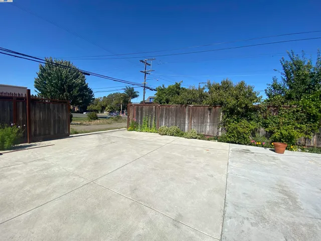 $550,000 | 1136 Georgia Street, Vallejo, CA 94590