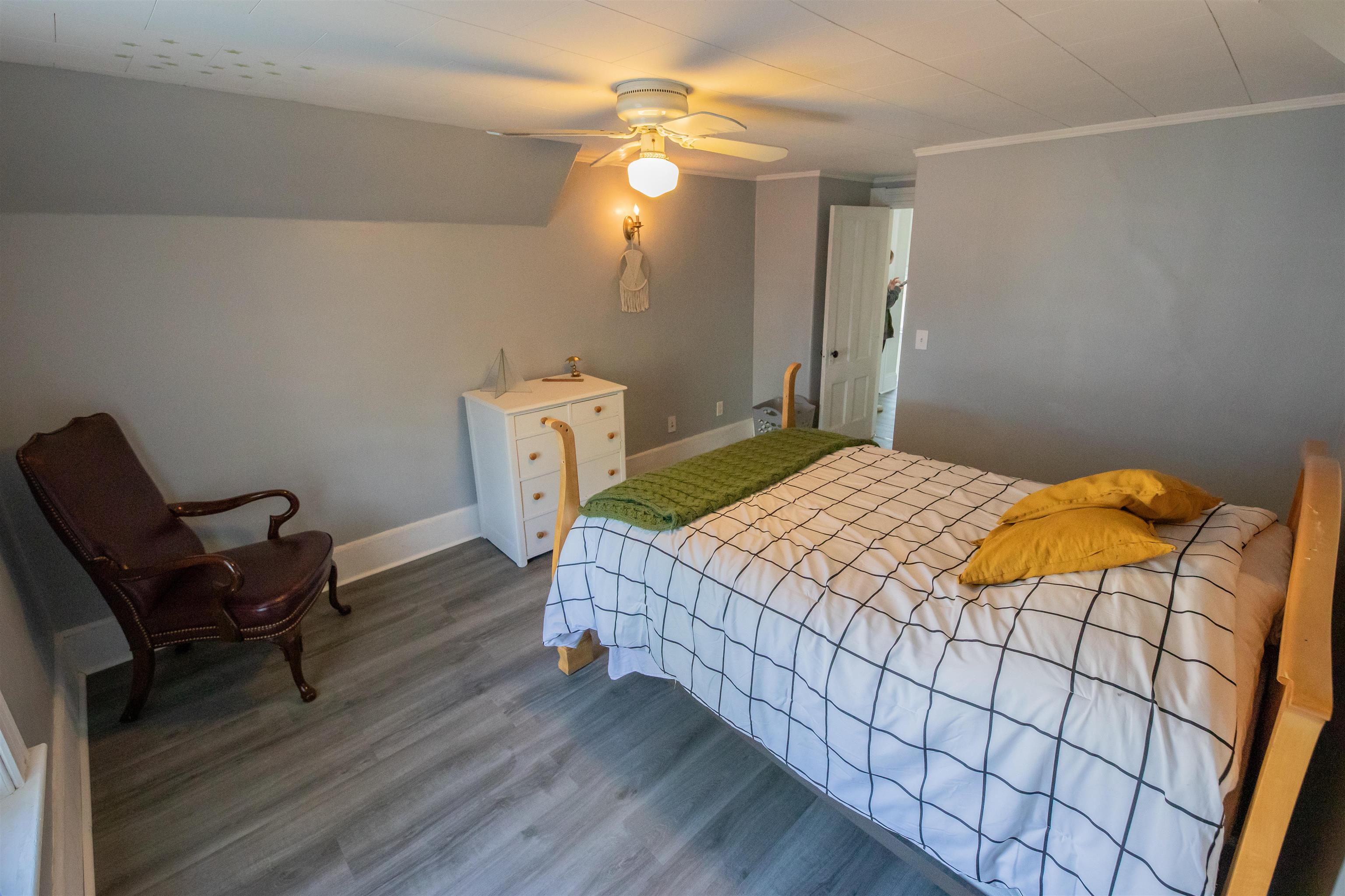 442 Mammoth Road Manchester, NH 03109 - Photo 15 of 24
