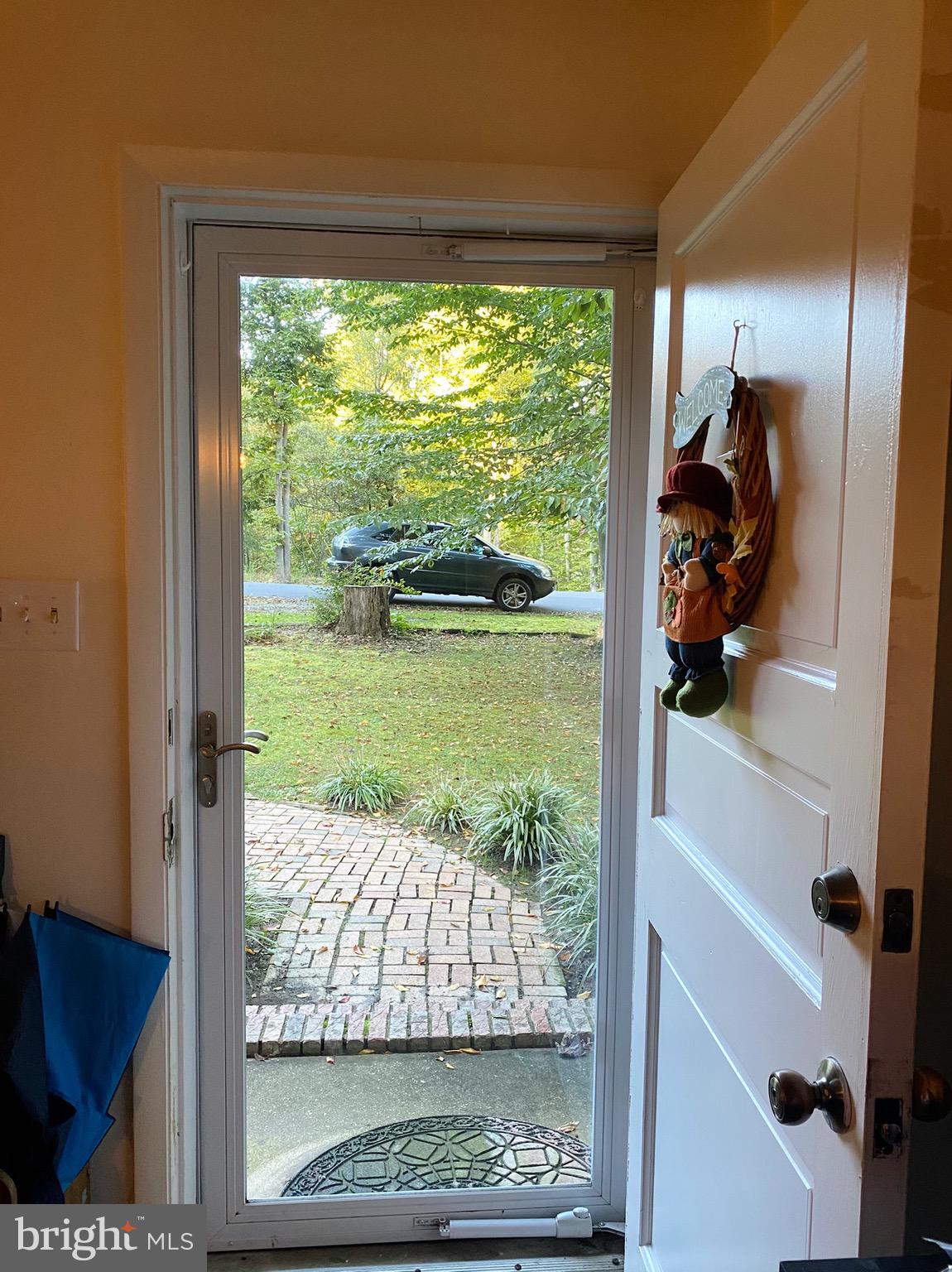 18351 Sharon Road Triangle, VA 22172 - Photo 3 of 31 Gallery Image 3