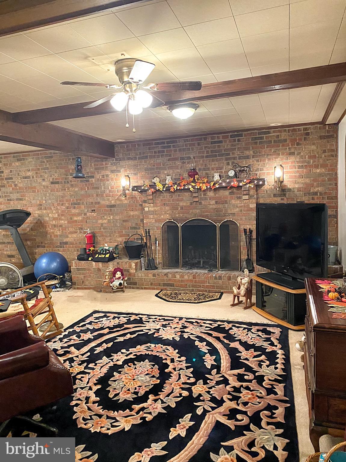 18351 Sharon Road Triangle, VA 22172 - Photo 23 of 31 Gallery Image 23