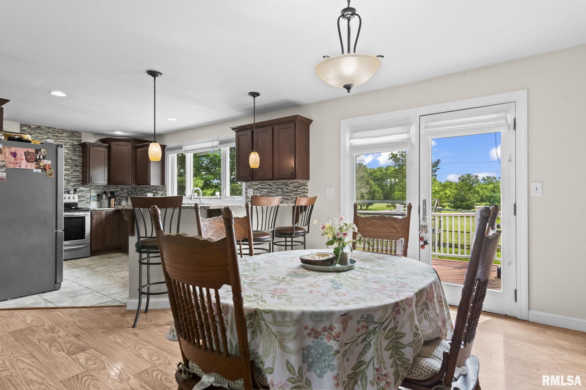8472 Cardinal Hill Road Rochester, IL 62563 - Photo 15 of 41
